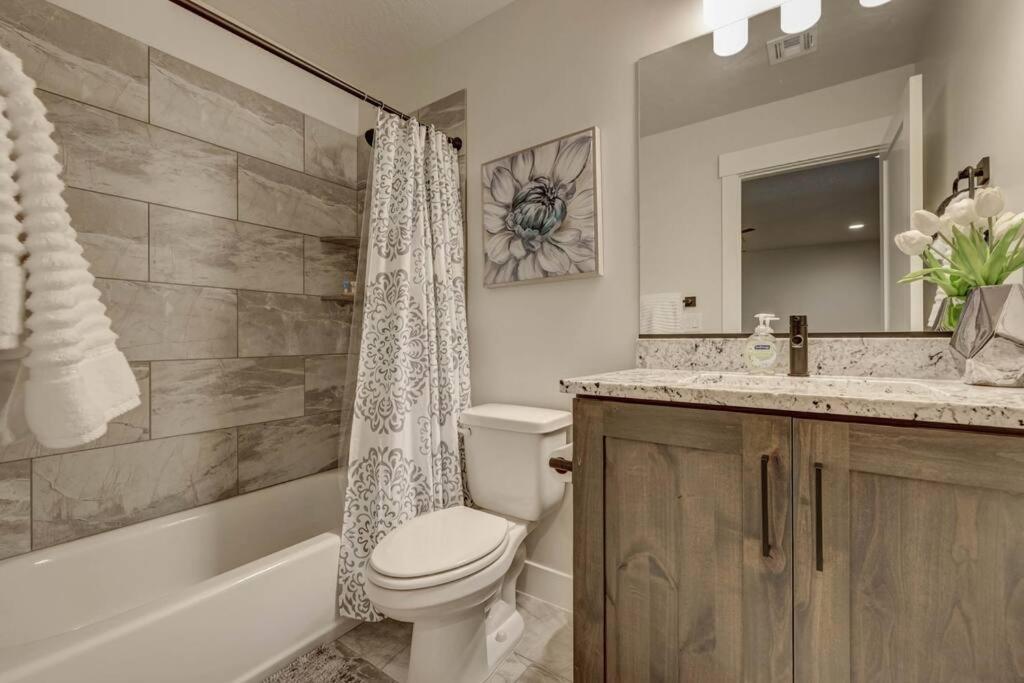 Villa St George, Private Hot Tub/Patio, New Community Washington Esterno foto