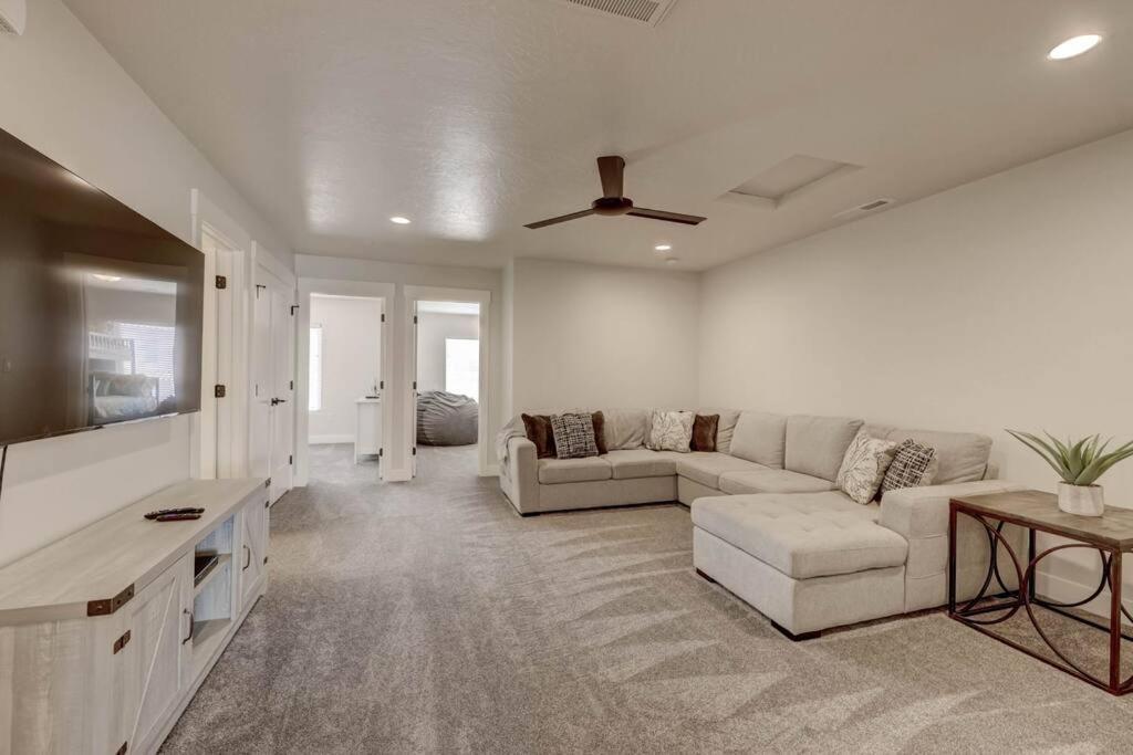 Villa St George, Private Hot Tub/Patio, New Community Washington Esterno foto