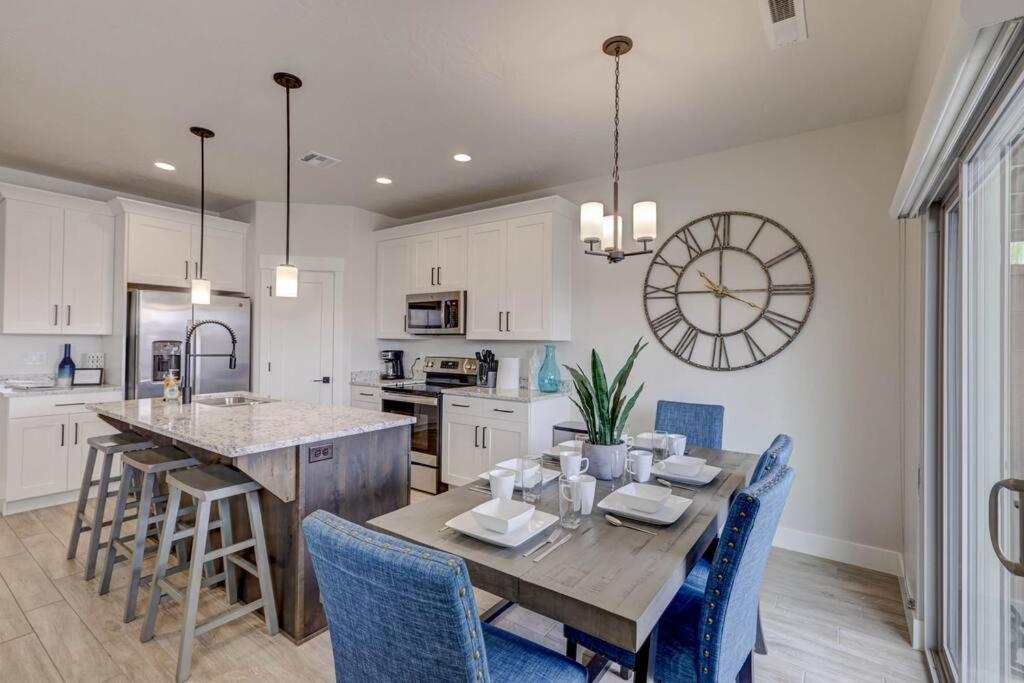 Villa St George, Private Hot Tub/Patio, New Community Washington Esterno foto