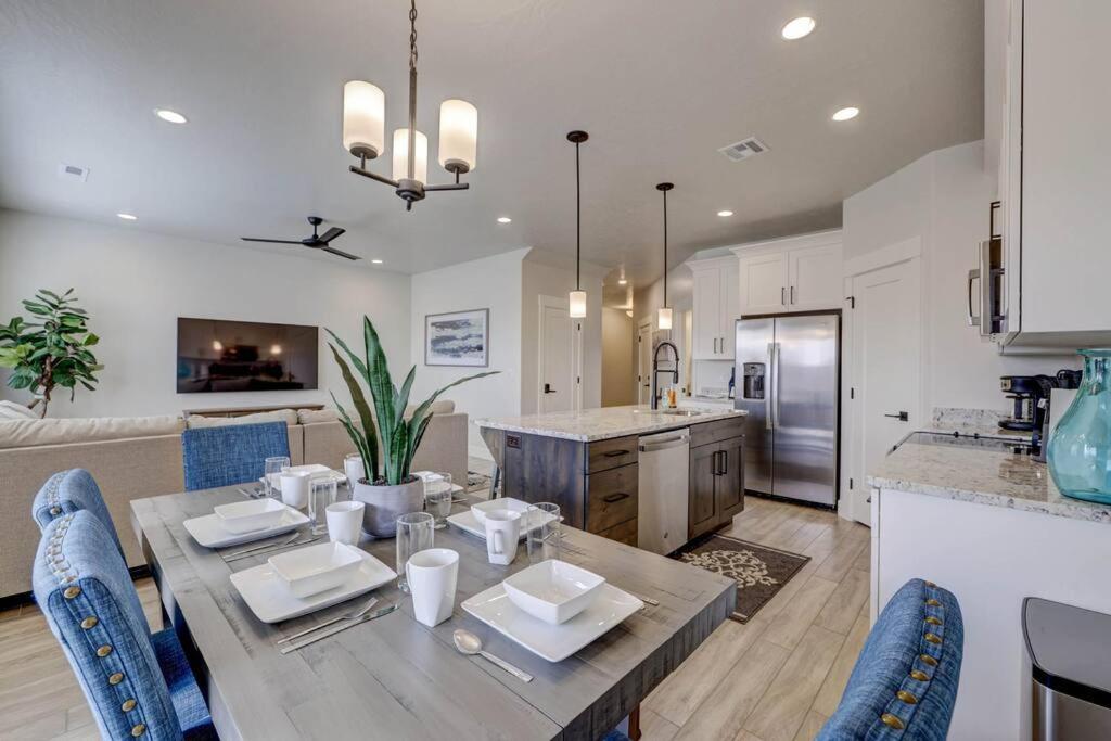 Villa St George, Private Hot Tub/Patio, New Community Washington Esterno foto